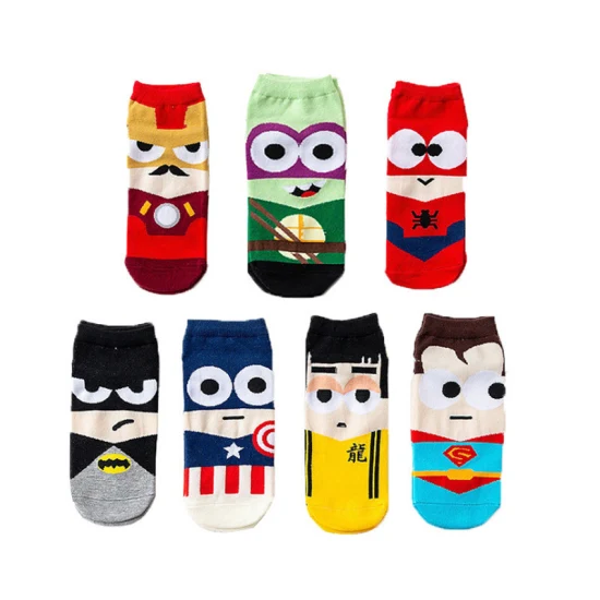 Kinder Cottonsuperhero bunte Cartoon individuelles Kinderdesign rutschfeste Sport-Happy-Socken