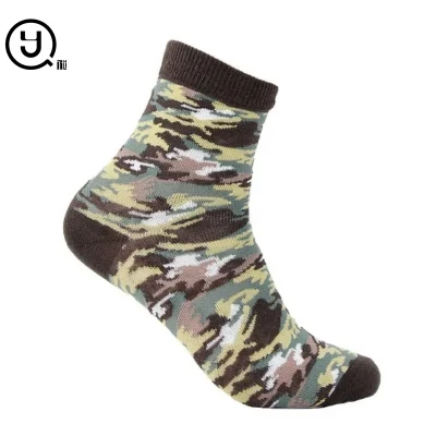 Tie-Dye-Socken, neue hängende, gefärbte Farbverlaufssocken, trendige Socken, modische kurze Socken für Männer und Frauen, Tie-Dye-Großhandel