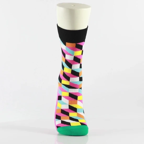 Benutzerdefinierte Sportler Freizeit Glückliche Männer Casual Schule Mode Bunte Dünne Großhandel Baumwolle Crew Unisex Socken Fabrikpreis